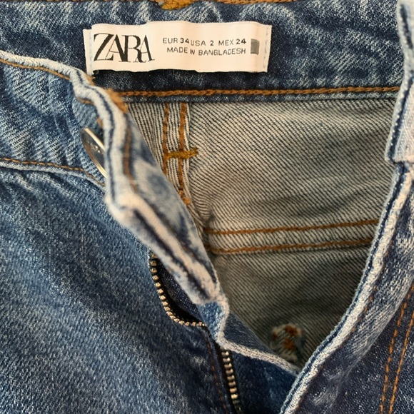 Zara high rise flare jeans - Picture 2 of 4